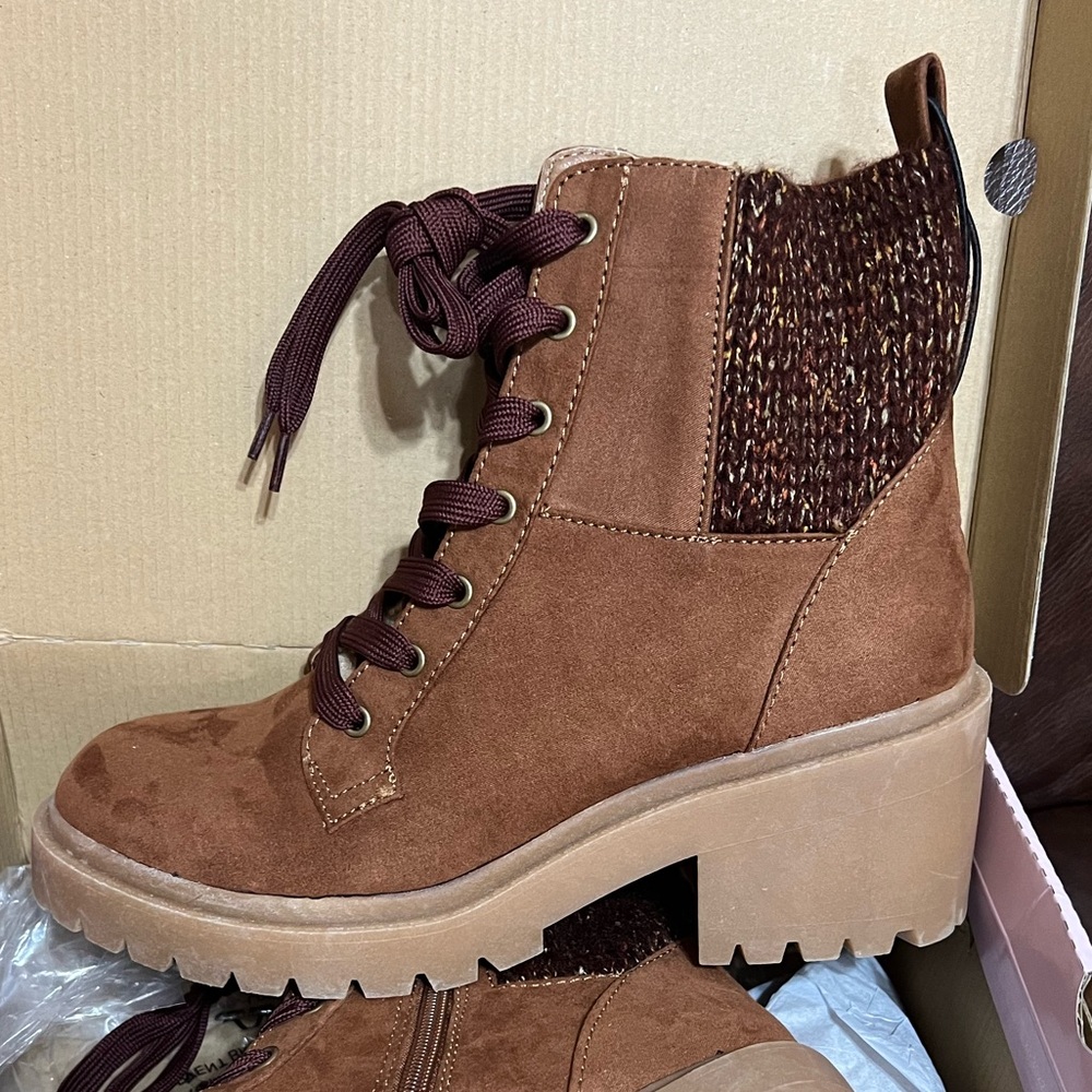 Womens Brown boots